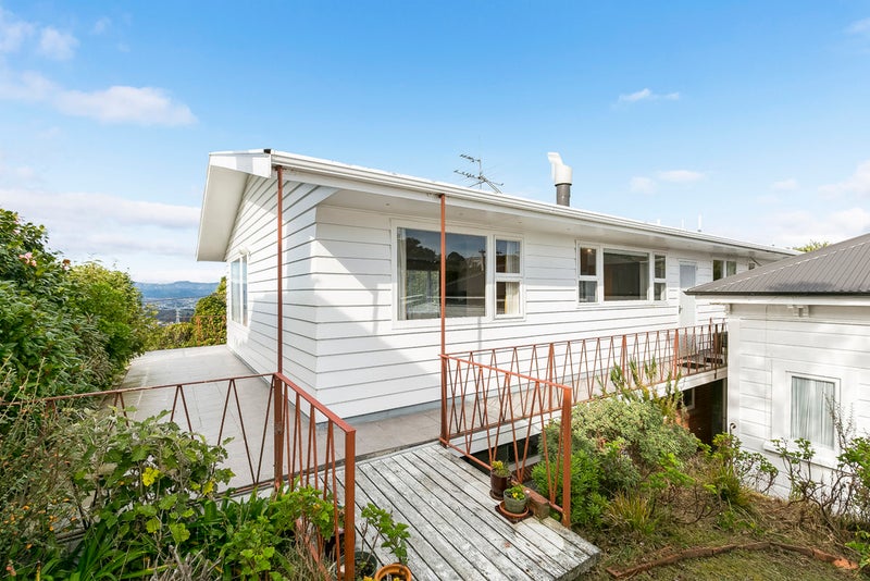 80 Messines Road, Karori, Wellington - Carousel 2