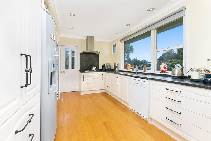 2 Arawa Road, Te Puke - Carousel 1