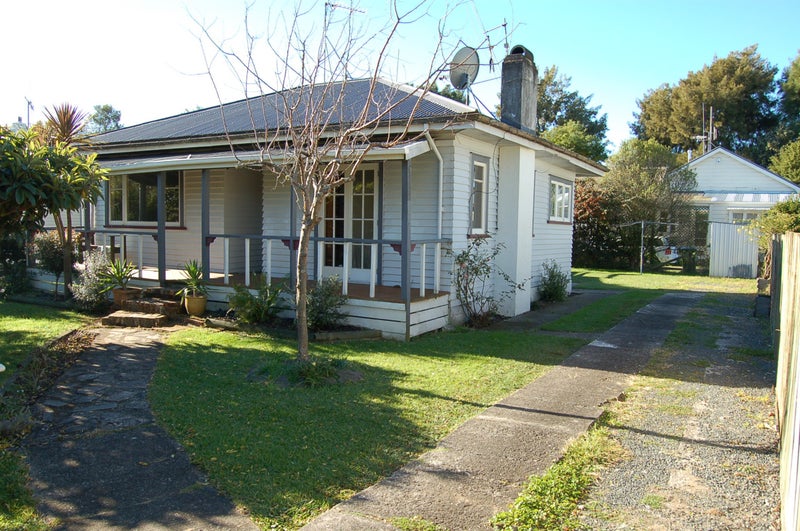 20 Walsh Street, Forest Lake, Hamilton - Carousel 1