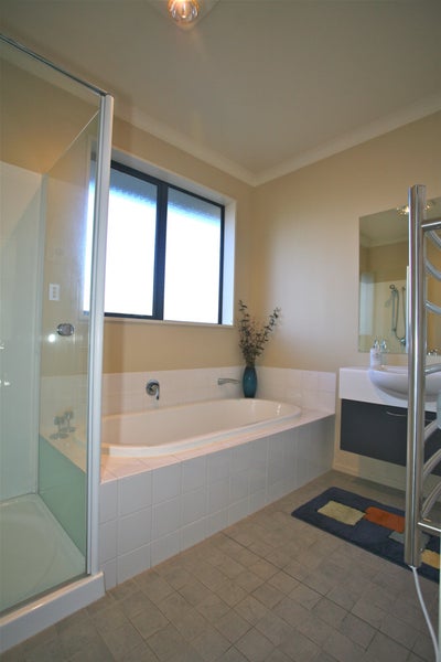 3 Antonia Place, Aidanfield, Christchurch - Carousel 21