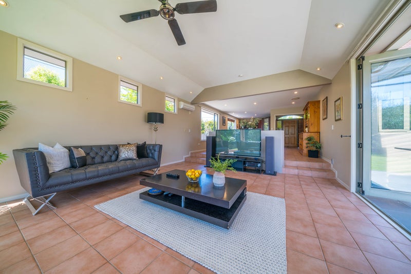 129 Rose Street, Somerfield, Christchurch - Carousel 2