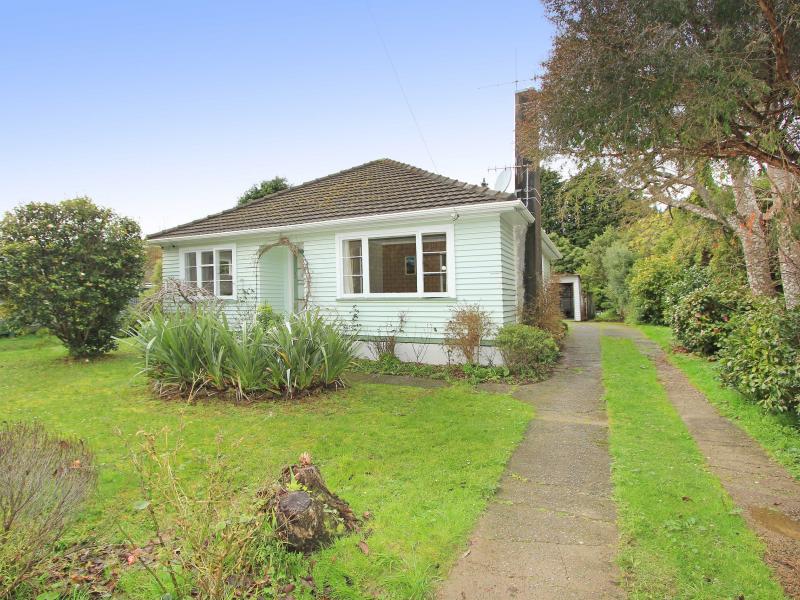 3 Wood Street, Wainuiomata, Lower Hutt - Carousel 1
