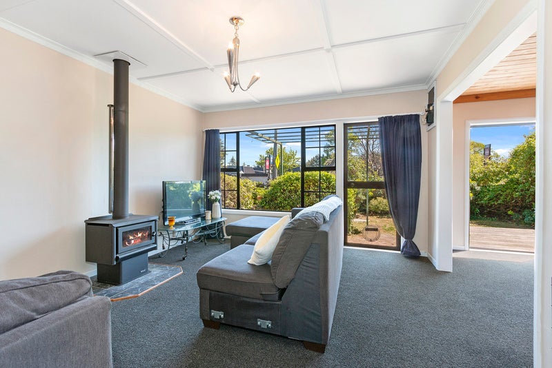 9 Inwoods Road, Parklands, Christchurch - Carousel 2