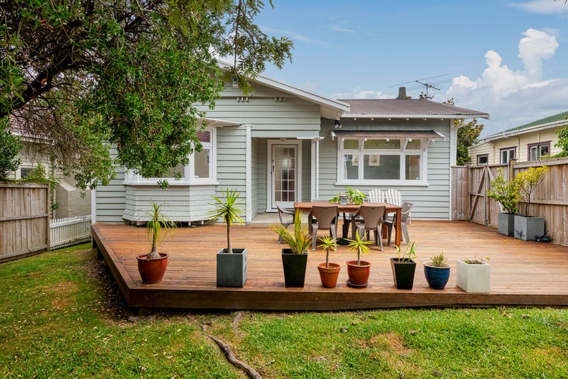 1/233 Mount Albert Road , Sandringham, Auckland - Carousel 2