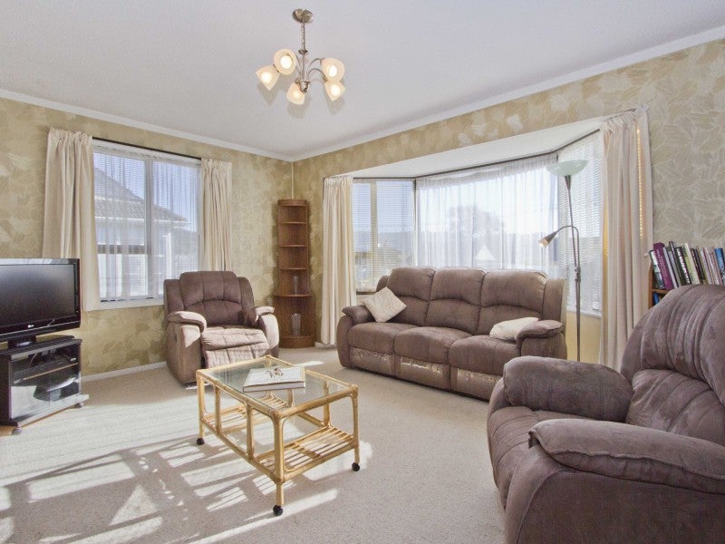 12 Grierson Street, Naenae, Lower Hutt - Carousel 2