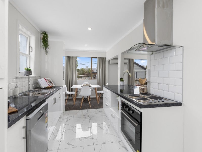 111 Wilkie Crescent, Naenae, Lower Hutt - Carousel 2