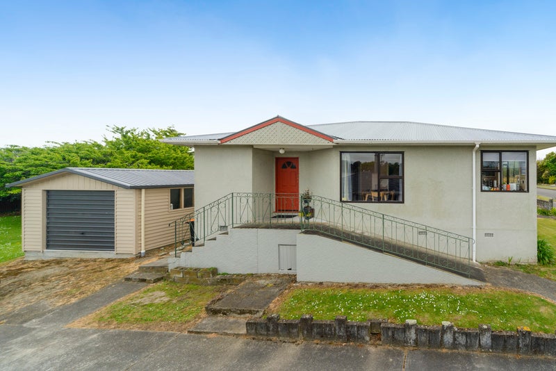 7 Ascot Street, Hokowhitu, Palmerston North - Carousel 2