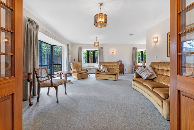 50 Pigeon Mountain Road, Half Moon Bay, Auckland - Carousel 2