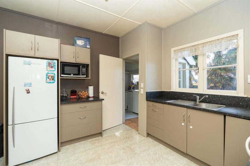 73 Fifth Avenue, Enderley, Hamilton - Carousel 2