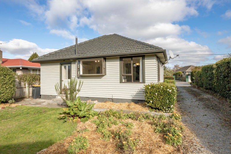 8 Reynolds Avenue, Bishopdale, Christchurch - Carousel 2