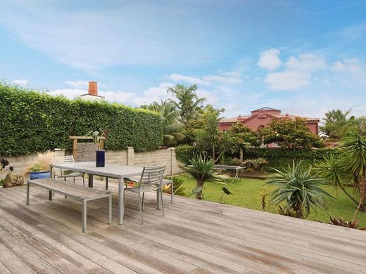 27 Tuhaere Street, Orakei, Auckland - Carousel 2