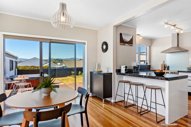 23 Freyberg Street, Lyall Bay, Wellington - Carousel 2