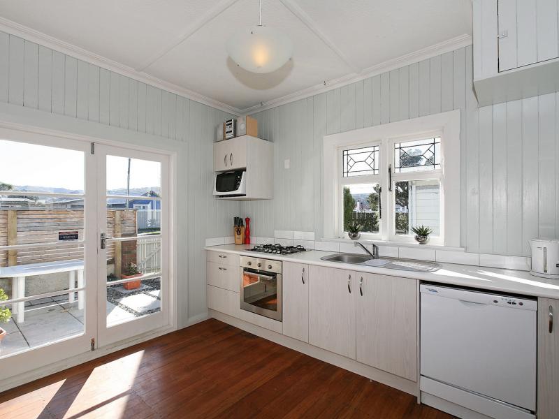 393 Jackson Street, Petone, Lower Hutt - Carousel 2