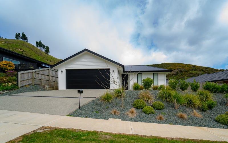 10 Devenish Place, Atawhai, Nelson - Carousel 1