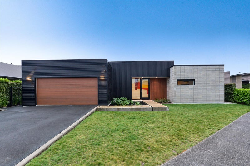 19 Satchmo Place, Rototuna North, Hamilton - Carousel 1