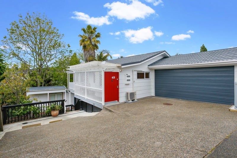 2/4 Ambler Avenue, Glen Eden, Auckland - Carousel 1