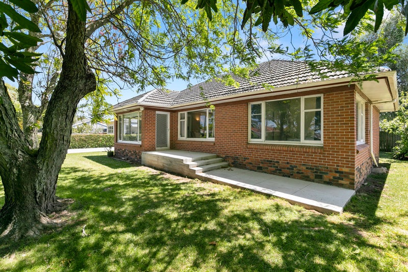 154 Avenue Road, OTAHUHU, AUCKLAND - Carousel 2