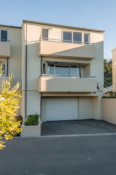 3/6 Burgess Street, Sumner, Christchurch - Carousel 21