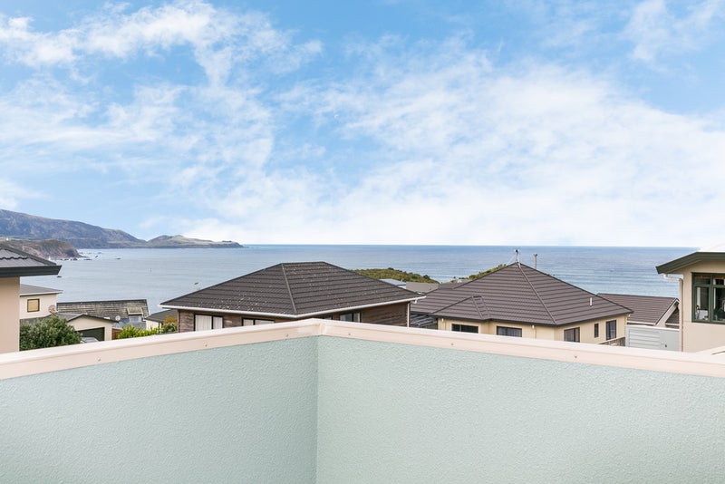 20A Bowes Crescent, Strathmore Park, Wellington - Carousel 2