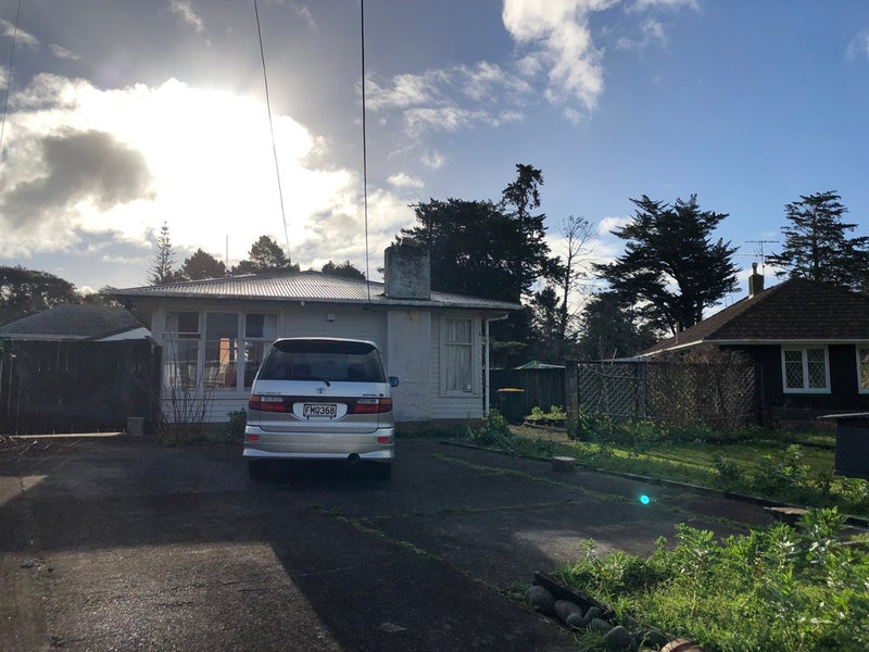 71 Smythe Road, Henderson, Auckland - Carousel 1