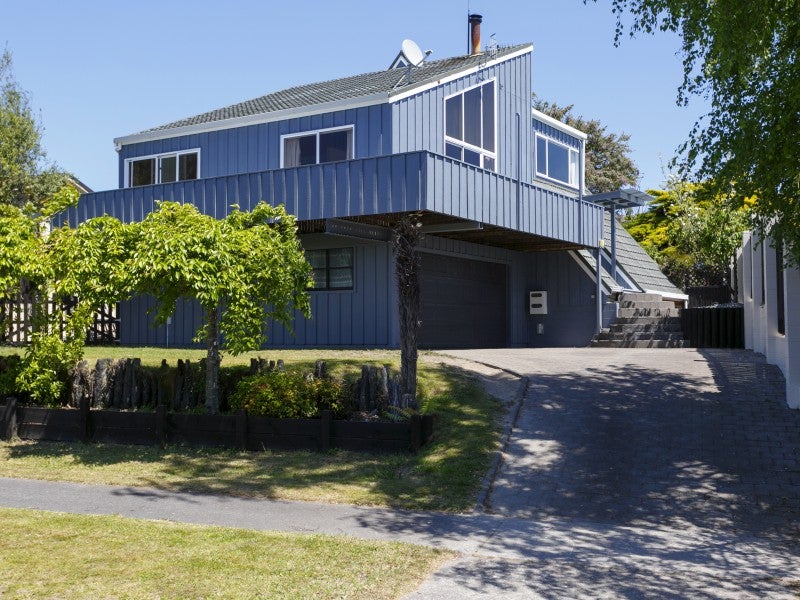 2 Newberry Place, Richmond Heights, Taupo - Carousel 2