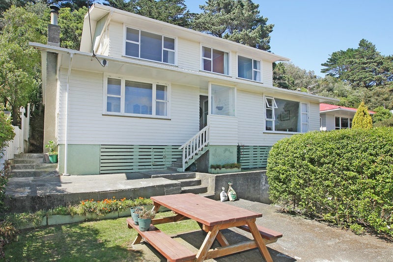 25 Ahuriri Street, Strathmore Park, Wellington - Carousel 1