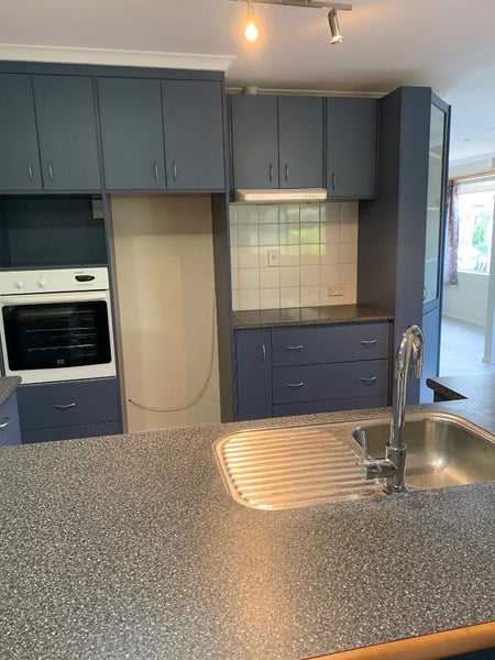 15 Rogers Place, Fairview Downs, Hamilton - Carousel 2