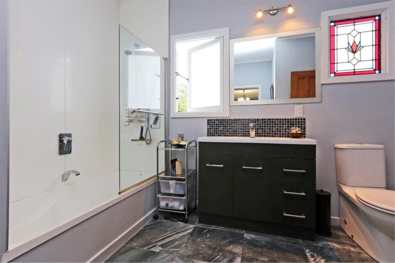 1002 Willowpark Road North, Mayfair, Hastings - Carousel 13