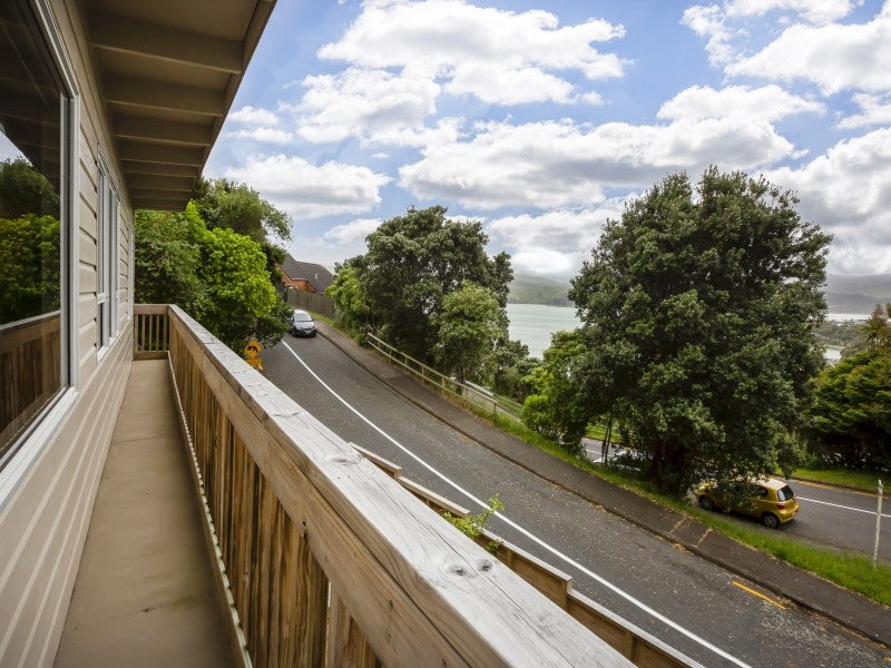 2 Kenef Road, Paremata, Porirua - Carousel 23