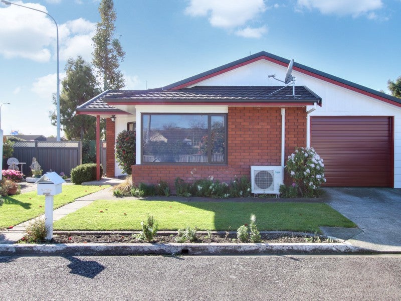 1/133 Avondale Road, GREENMEADOWS, NAPIER - Carousel 1