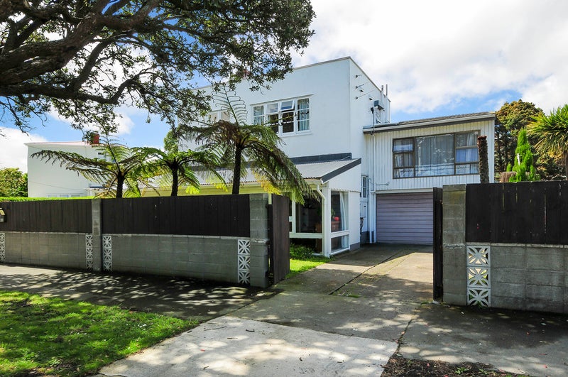 88 Randwick Road, Moera, Lower Hutt - Carousel 1