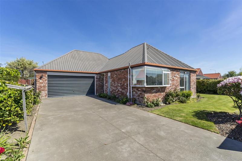 7 Sheraton Place, Redwood, Christchurch - Carousel 12