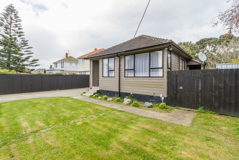 10 Molesworth Street, Taita, Lower Hutt - Carousel 2