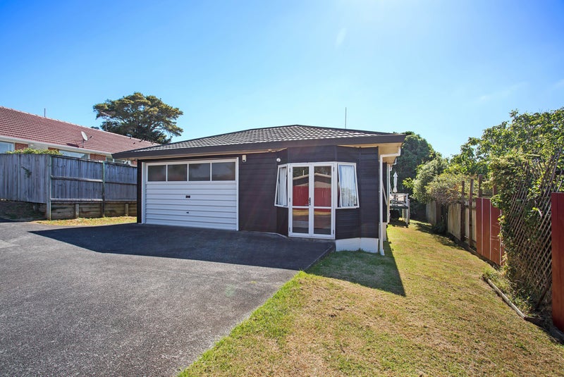 8 Boyd Avenue, Royal Oak, Auckland - Carousel 1