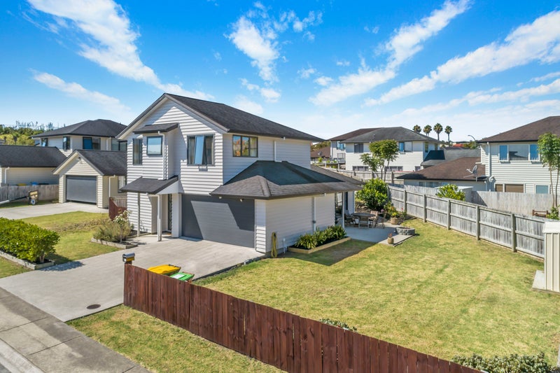 6 Maylee Crescent, Gulf Harbour, Whangaparaoa - Carousel 1