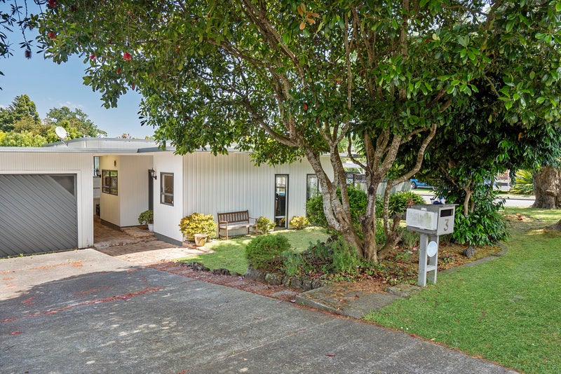 3 Kavanagh Place, Opaheke, Papakura - Carousel 2