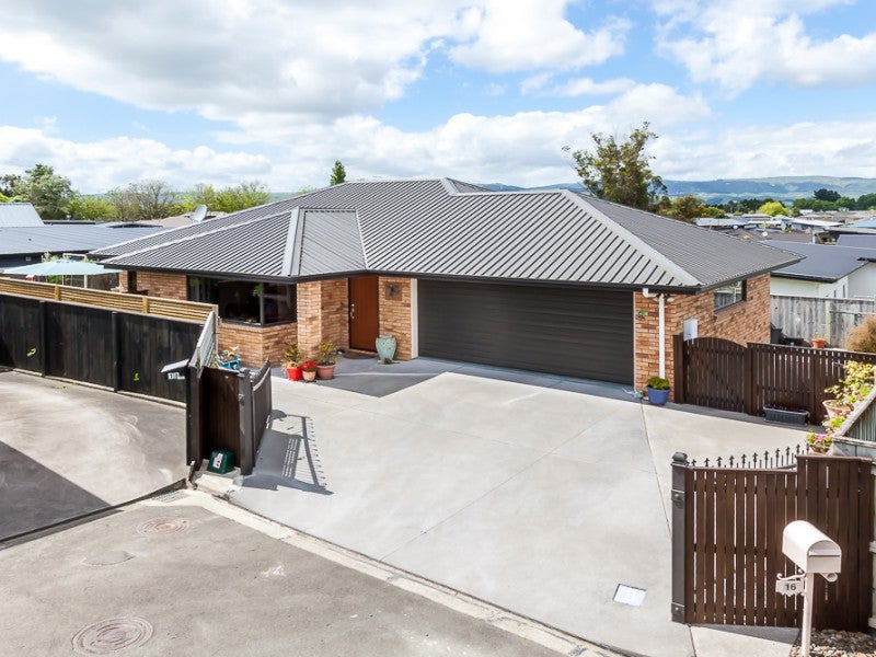 16 Galea Grove, Kelvin Grove, Palmerston North - Carousel 20