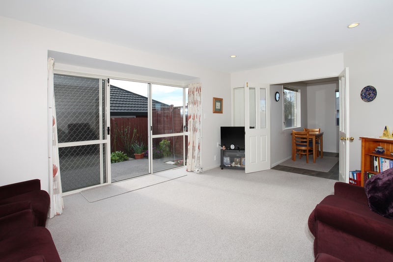 1 Briarmont Street, Avondale, Christchurch - Carousel 11
