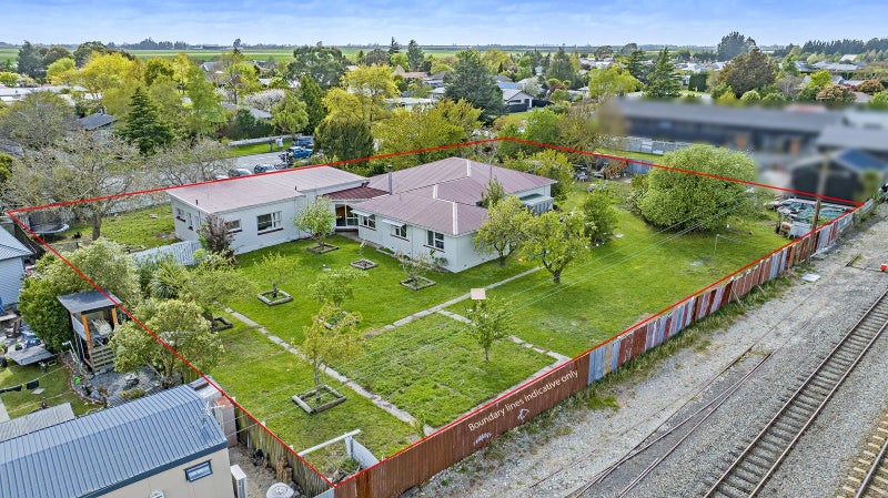 11 North Terrace, Darfield, Darfield - Carousel 32