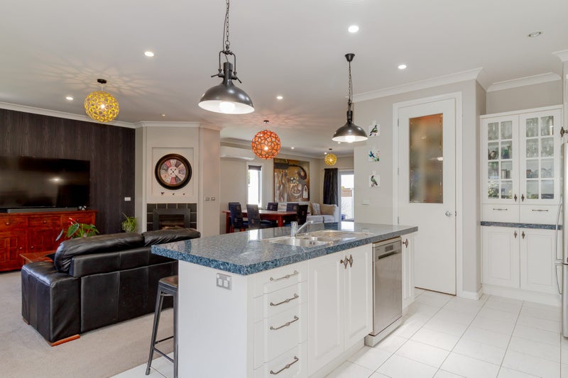 16 Pacific Avenue, Poraiti, Napier - Carousel 1