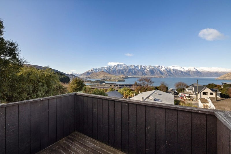 17A Wynyard Crescent, Fernhill, Queenstown - Carousel 17