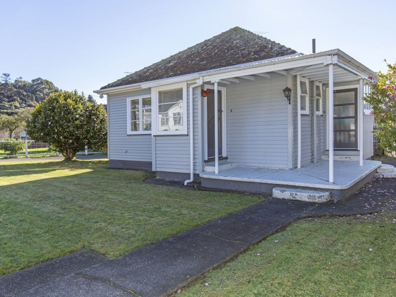 20 Newcombe Street, Naenae, Lower Hutt - Carousel 1