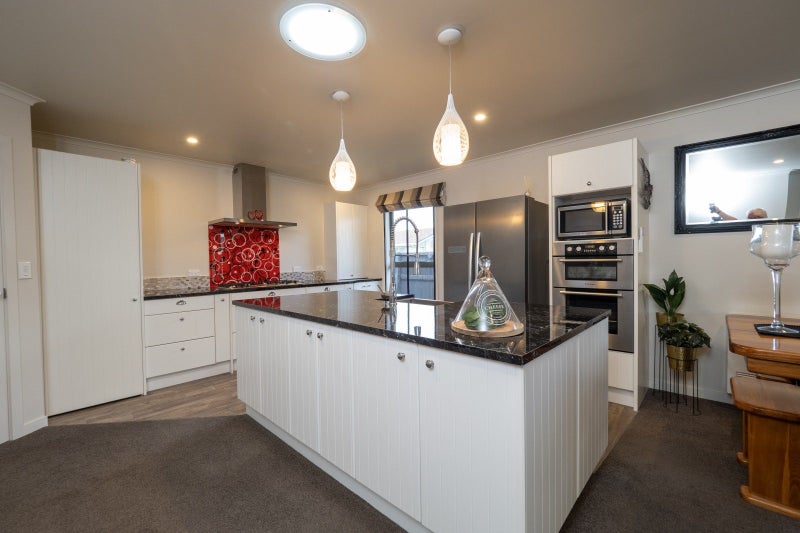 60A Chalmers Avenue, Hampstead, Ashburton - Carousel 2