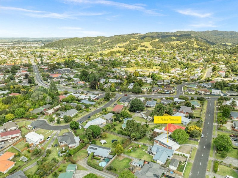 11 Fisher Terrace, Kamo, Whangarei - Carousel 21