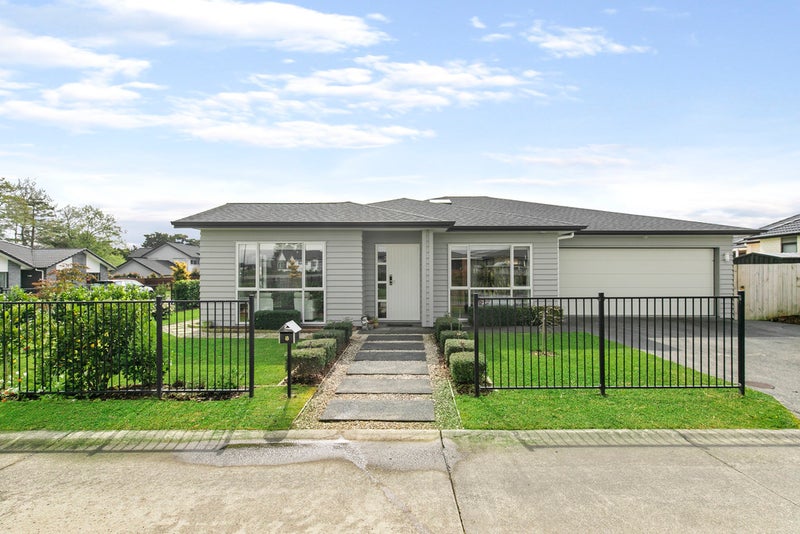 8 Kohia Way, Huapai, Kumeu - Carousel 1