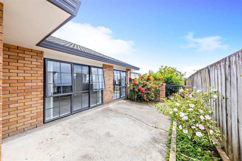14 Opawa Crescent, Favona, Auckland - Carousel 12