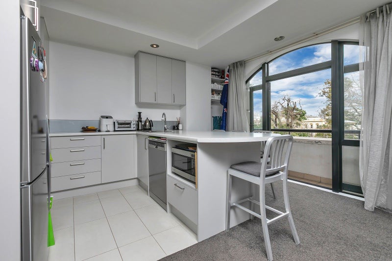 2A/14 Waterloo Quadrant, Auckland Central, Auckland - Carousel 2