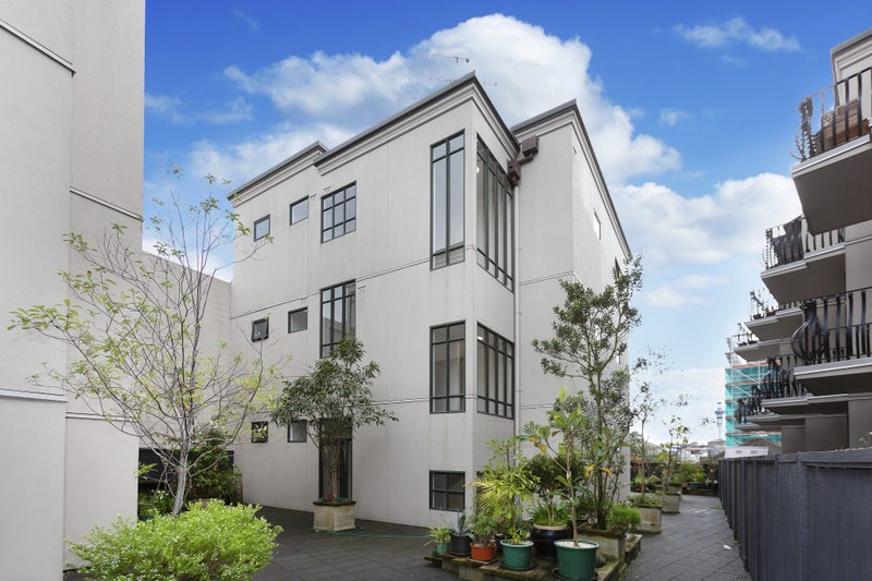 2I/30 Randolph Street, Newton, Auckland - Carousel 6