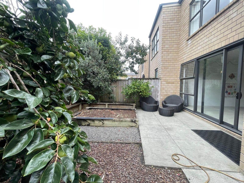 12 Ganley Terrace, Stonefields, Auckland - Carousel 2