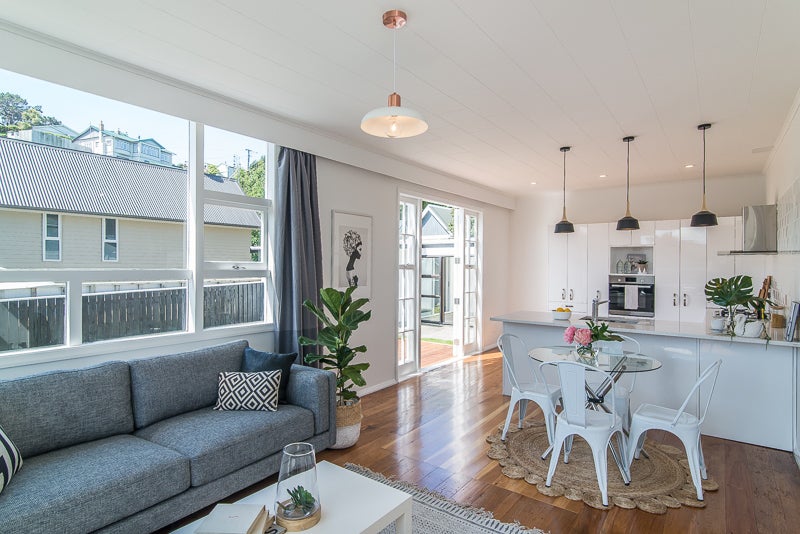 14A Darlington Road, Miramar, Wellington - Carousel 2